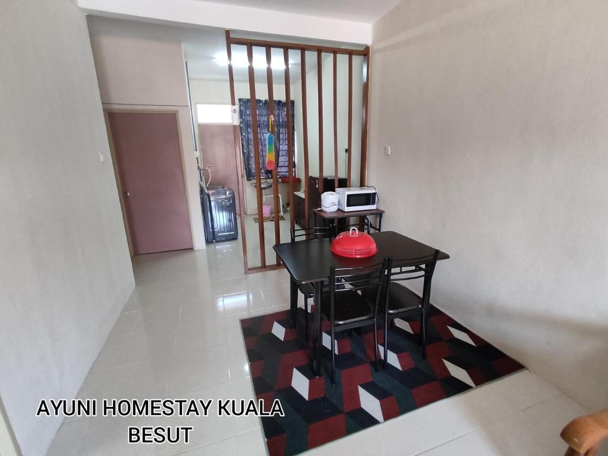 Ayuni Homestay Kuala Besut Terengganu Exterior photo