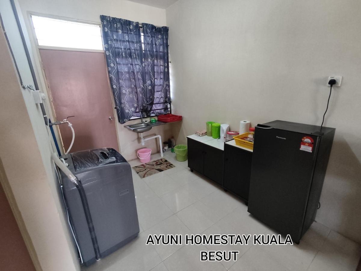 Ayuni Homestay Kuala Besut Terengganu Exterior photo